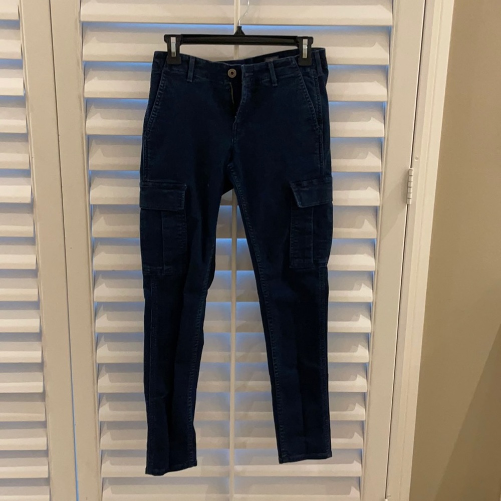 AG Supply blue jeans with 6 pockets